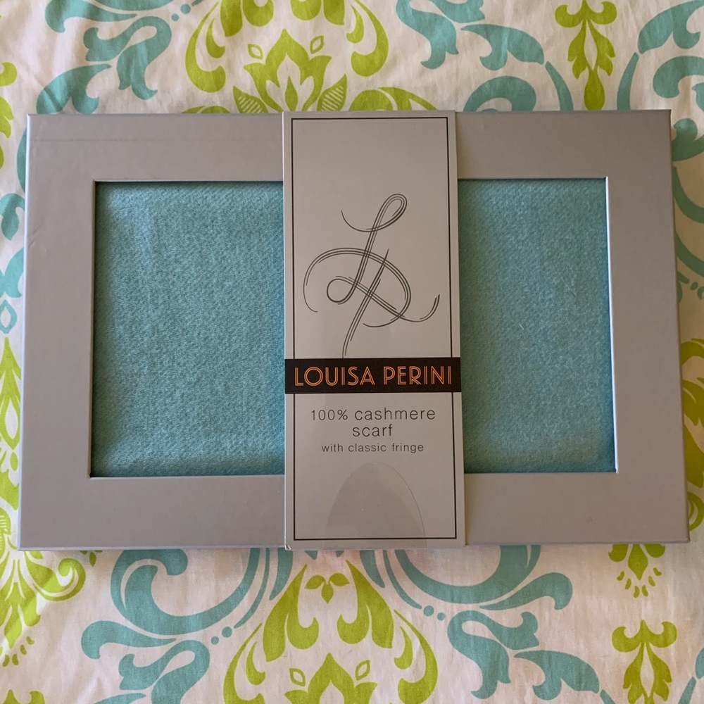 BRAND NEW 100% Cashmere Scarf